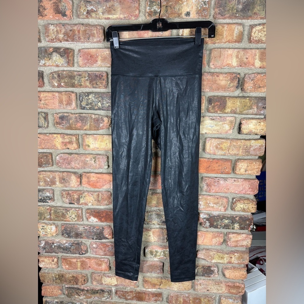 High Waisted Crackle Legging